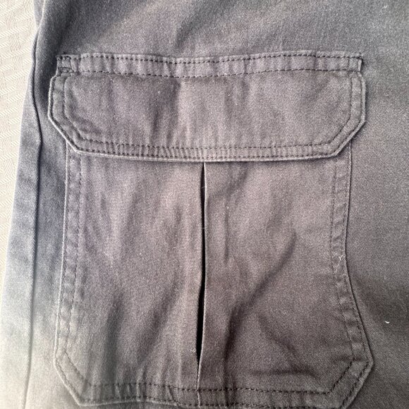 Forever 21 Unisex Black Baggy Cargo Pants - Picture 6 of 6